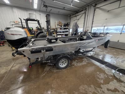 BOATZON | Crestliner 1700 storm 2022