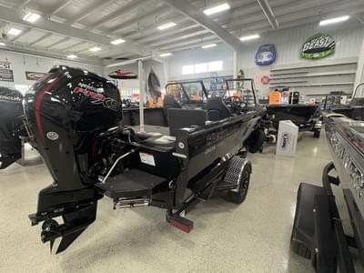 BOATZON | Crestliner 1750 Hawk 2025 BOATZON | Crestliner 1750 Hawk 2025