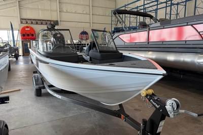 BOATZON | Crestliner 1750 Hawk 2026 BOATZON | Crestliner 1750 Hawk 2026