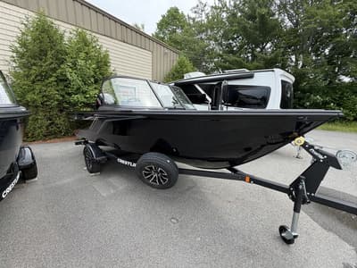 BOATZON | Crestliner 1750 Hawk Walkthrough 2026 BOATZON | Crestliner 1750 Hawk Walkthrough 2026