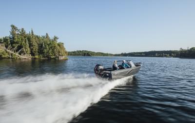 BOATZON | Crestliner 1750 Hawk  Walkthrough Jumpseat 2026