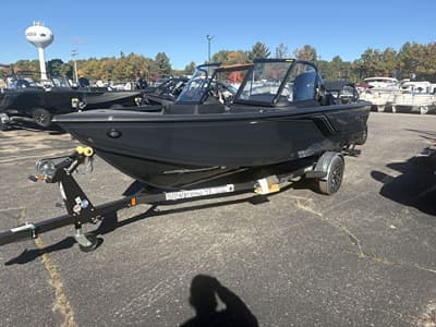 BOATZON | Crestliner 1750 HAWK WT JUMPSEAT 2027