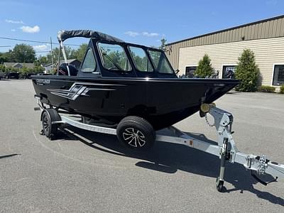 BOATZON | Crestliner 1850 Commander 2025