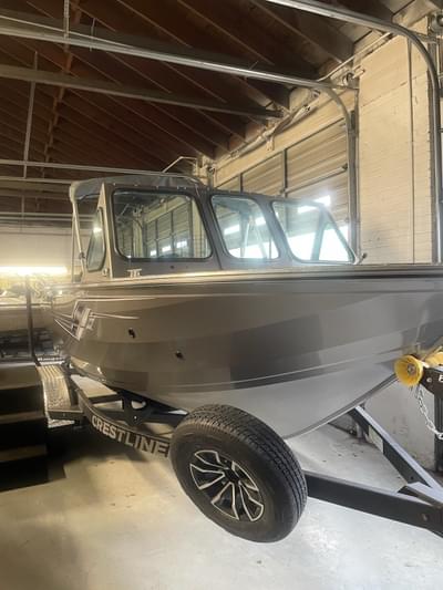 BOATZON | Crestliner 1850 Commander Elite 2026