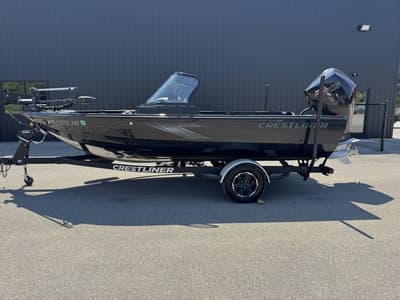 BOATZON | Crestliner 1850 Raptor Walkthrough 2021