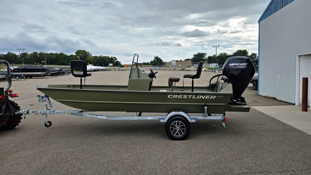 2025 Crestliner Crestliner 1860 Center Console Retriever  Tunnel Hull 2025 - Sold Boat