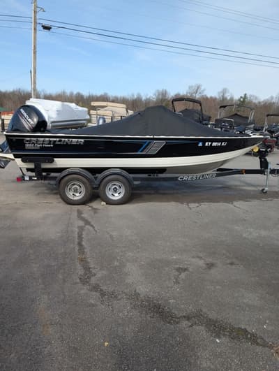 BOATZON | Crestliner 1950 Fish Hawk WalkThrough 2018