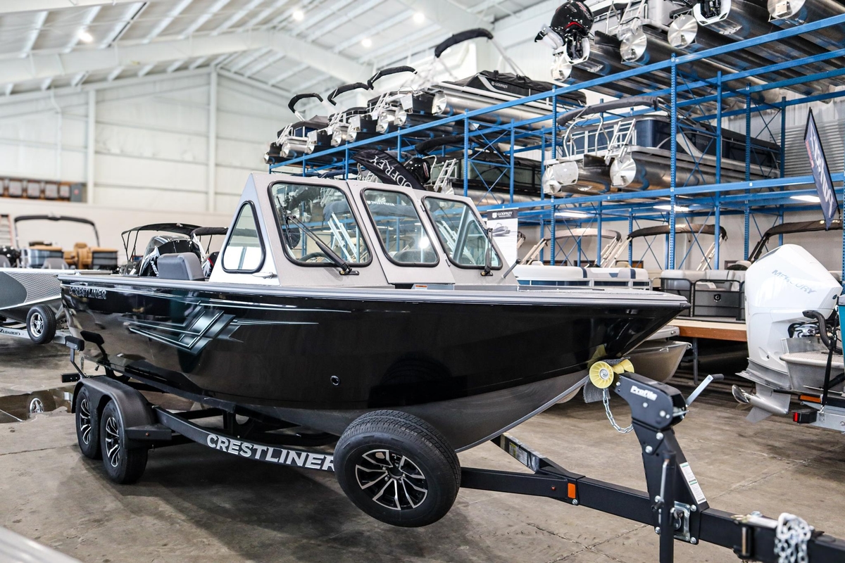 2025 Crestliner 2050 Commander - Sold Boat