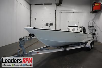 BOATZON | Crestliner 2200 CC 2022
