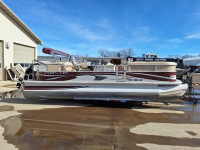 BOATZON | Crestliner 2385 Grand Cayman 2009