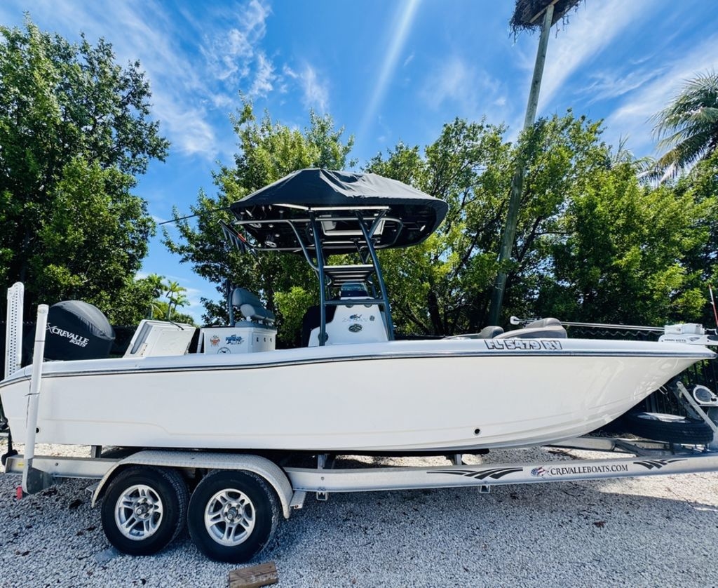 2019 CREVALLE 24 BAY - Sold Boat