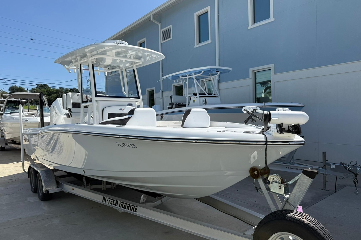 2024 Crevalle 26 HCO - Sold Boat