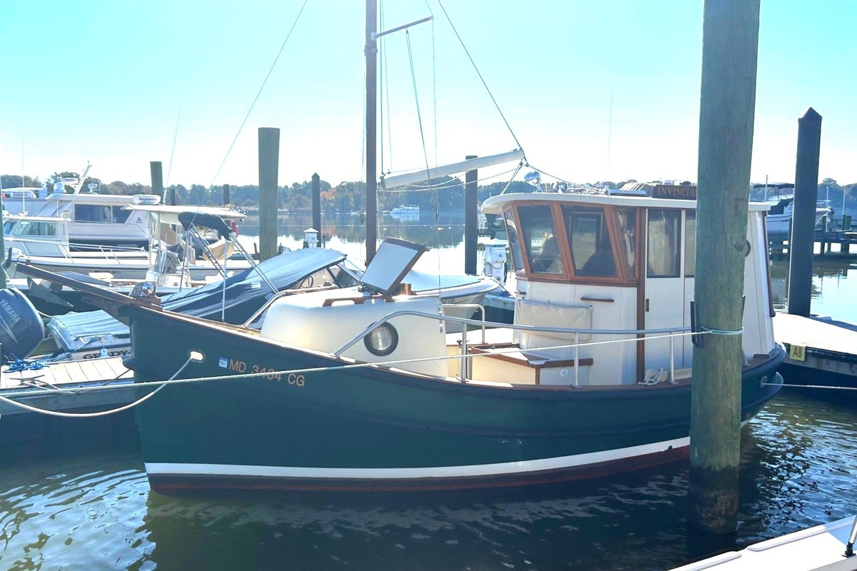 1971 Crosby 2005 Tug - Sold Boat