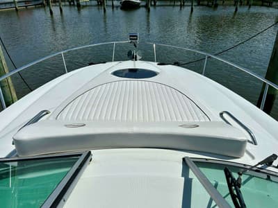 BOATZON | Crownline 2011