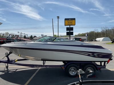 BOATZON | Crownline 202BR 2000