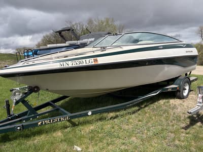 BOATZON | Crownline 210 2002
