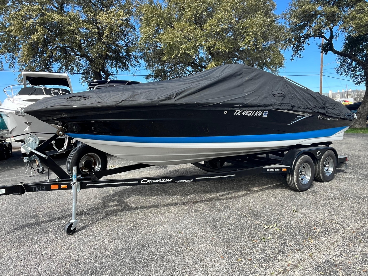 2021 Crownline 220 SS - Sold Boat