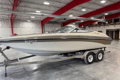 BOATZON | Crownline 225 BR 2000 BOATZON | Crownline 225 BR 2000