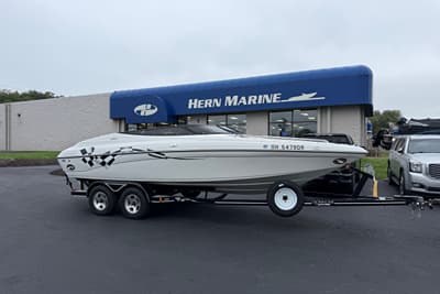 BOATZON | Crownline 225 LPX 2003