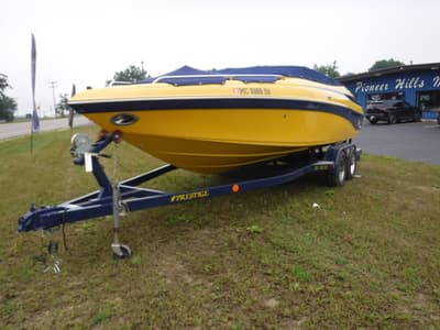 BOATZON | Crownline 225 LPX 2003