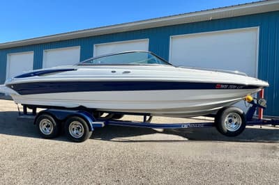 BOATZON | Crownline 226 LS 2005