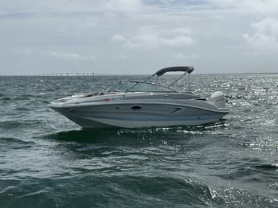 BOATZON | Crownline 235 ESX 2022
