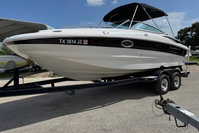 BOATZON | Crownline 240 LS 2004