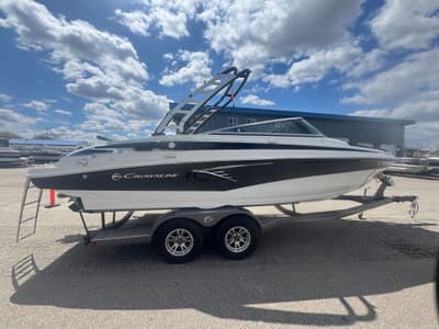 BOATZON | Crownline 240 SS 2023