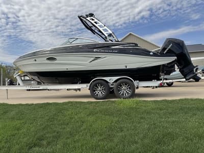 BOATZON | Crownline 250 XSS 2025 BOATZON | Crownline 250 XSS 2025