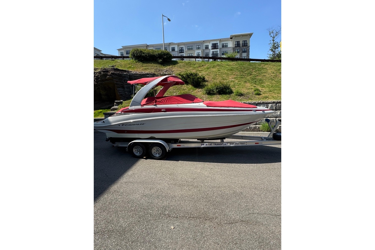 2016 Crownline 255 SS - Sold Boat
