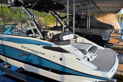 BOATZON | Crownline 255 SS Surf 2022 BOATZON | Crownline 255 SS Surf 2022