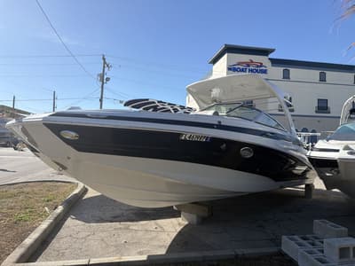 BOATZON | Crownline 29 XS 2018