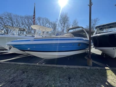 BOATZON | Crownline 290 XSS 2025