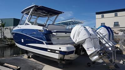 BOATZON | Crownline 310 CRX 2023