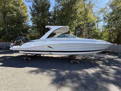 BOATZON | Crownline 318 XSS 2026