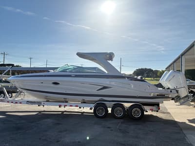 BOATZON | Crownline 318 XSS 2027