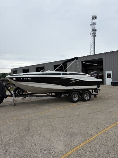 BOATZON | Crownline E 205 XS 2019