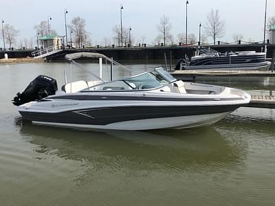 BOATZON | Crownline E 215 XS 2023 BOATZON | Crownline E 215 XS 2023