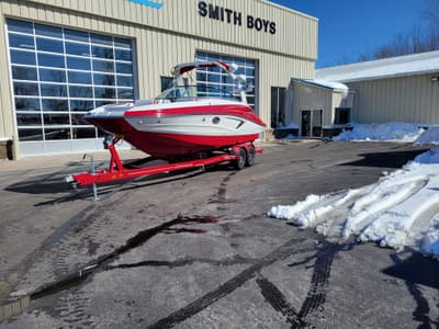 BOATZON | Crownline E 255 2023