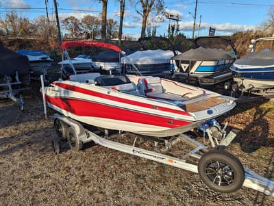BOATZON | Crownline E210 XS w 150 HP Mercury Outboard  Matching Trailer 2025