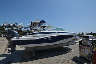 BOATZON | Crownline E215XS 2019 BOATZON | Crownline E215XS 2019