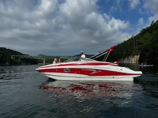 BOATZON | Crownline E235 2021