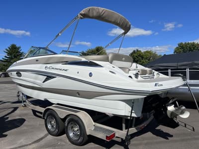 BOATZON | Crownline E235 2023