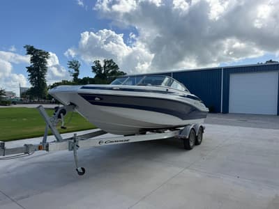 BOATZON | Crownline Eclipse E215 XS 2022 BOATZON | Crownline Eclipse E215 XS 2022