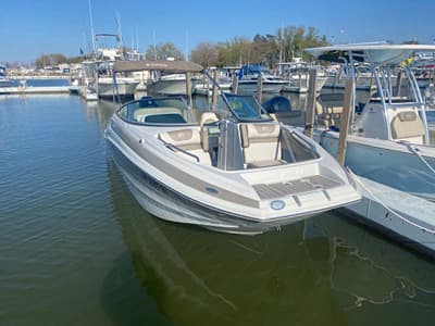 BOATZON | Crownline Eclipse E235 XS 2023