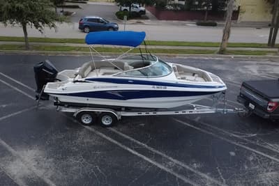 BOATZON | Crownline Eclipse E235 XS 2023