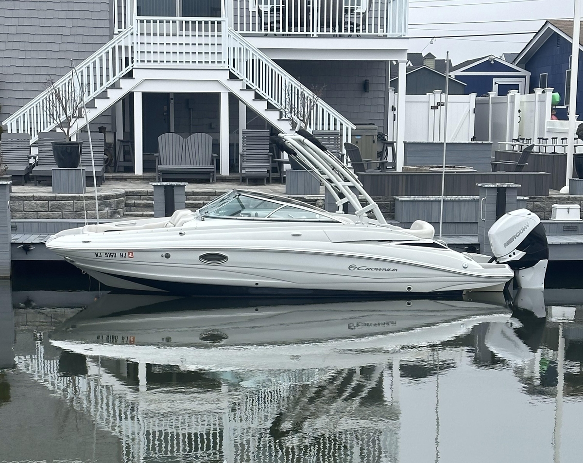 2018 Crownline Eclipse E24 XS - Sold Boat