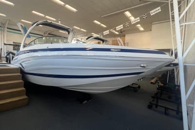 BOATZON | Crownline Eclipse E280 XS 2024