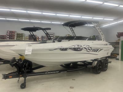 BOATZON | Crownline SS 240 LPX 2025