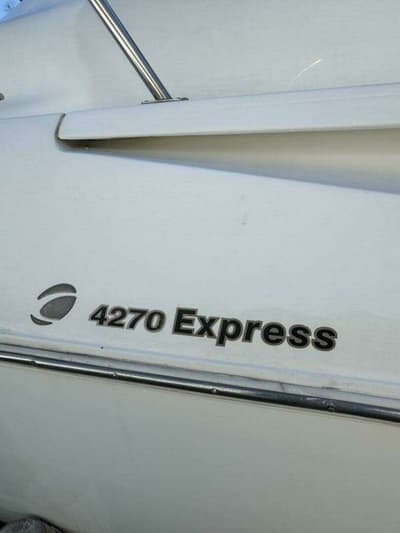 BOATZON | Cruisers 4270 2001